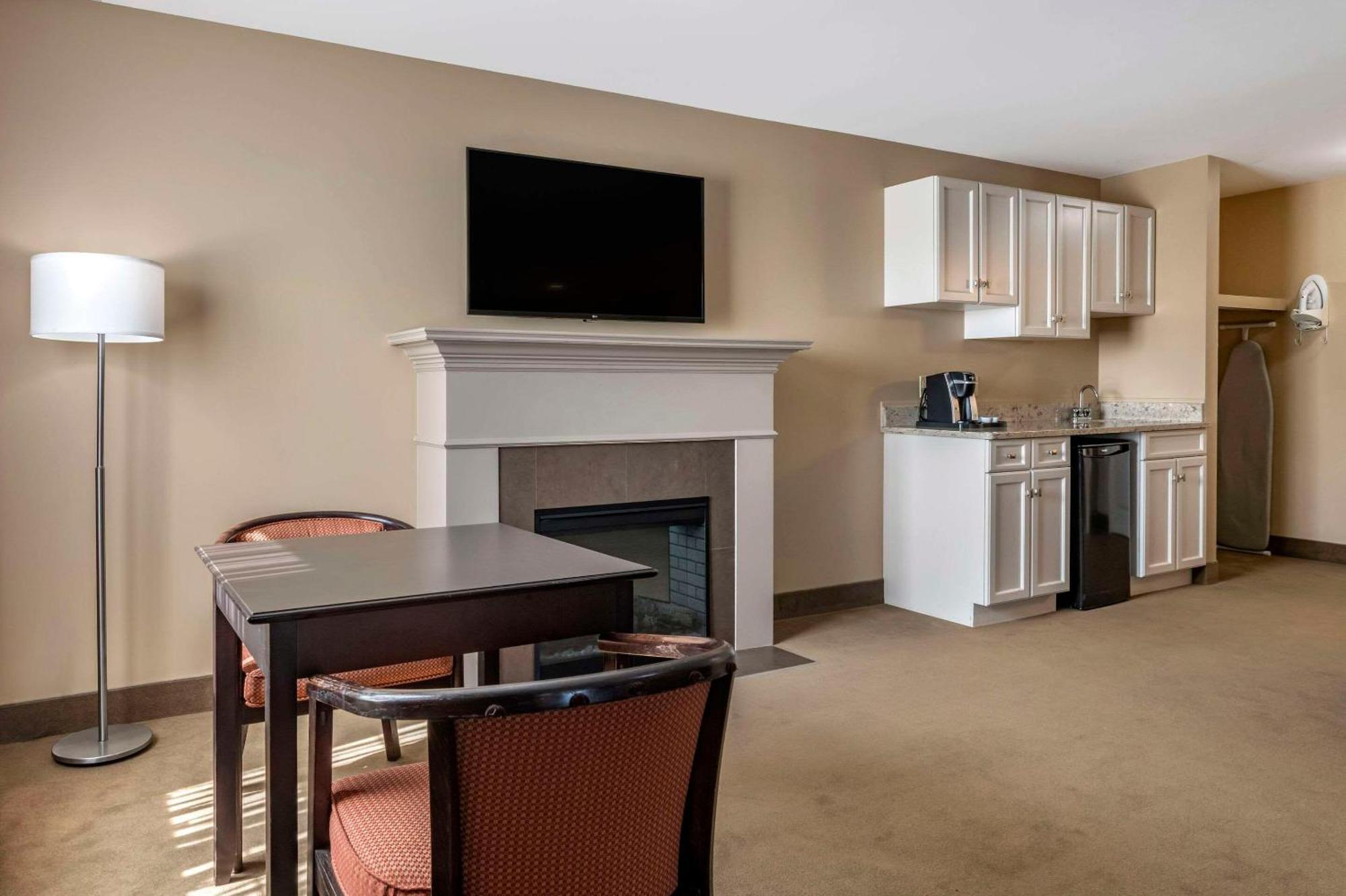 Quality Inn & Suites Quispamsis Rothesay Eksteriør billede