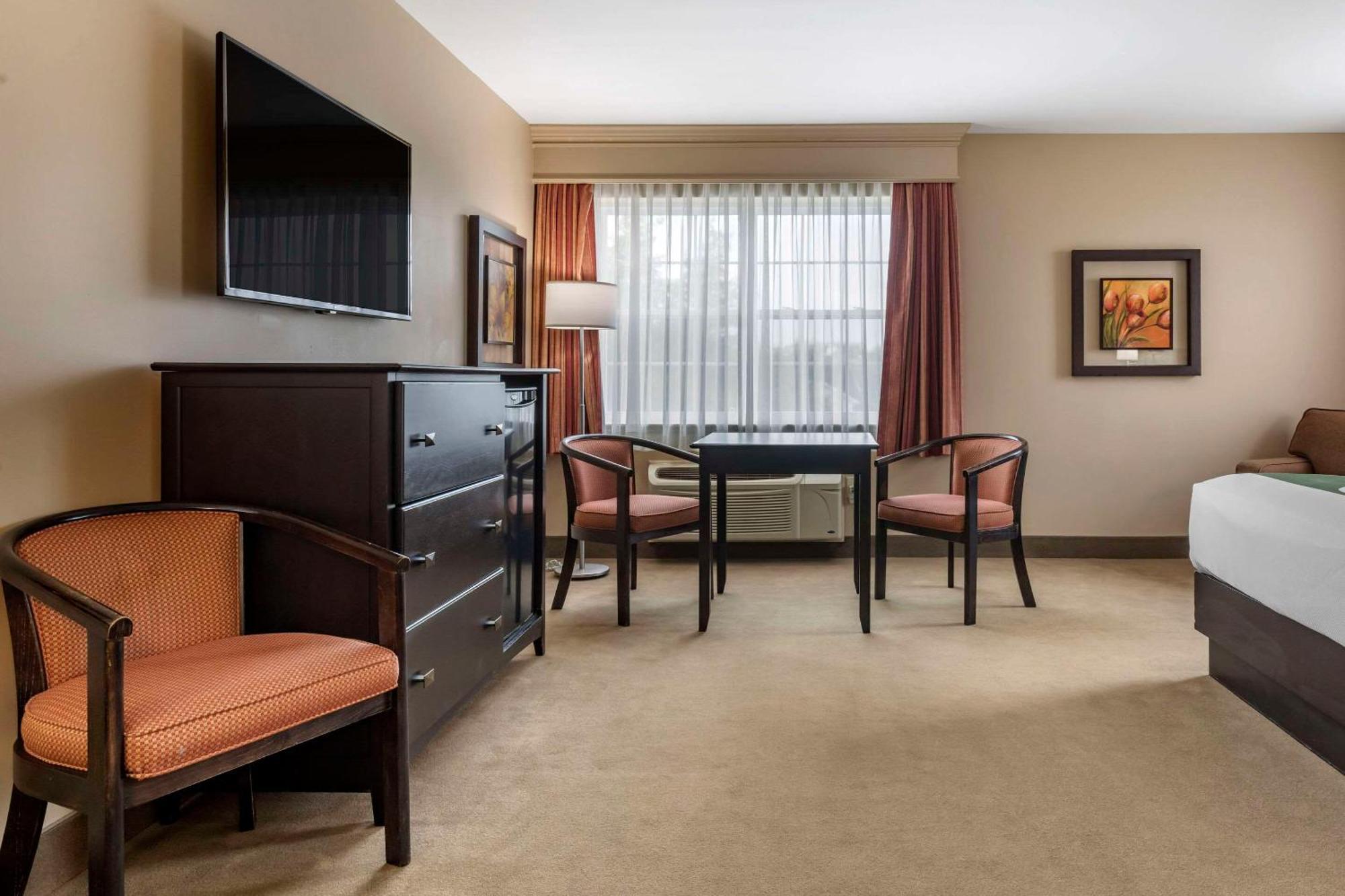 Quality Inn & Suites Quispamsis Rothesay Eksteriør billede